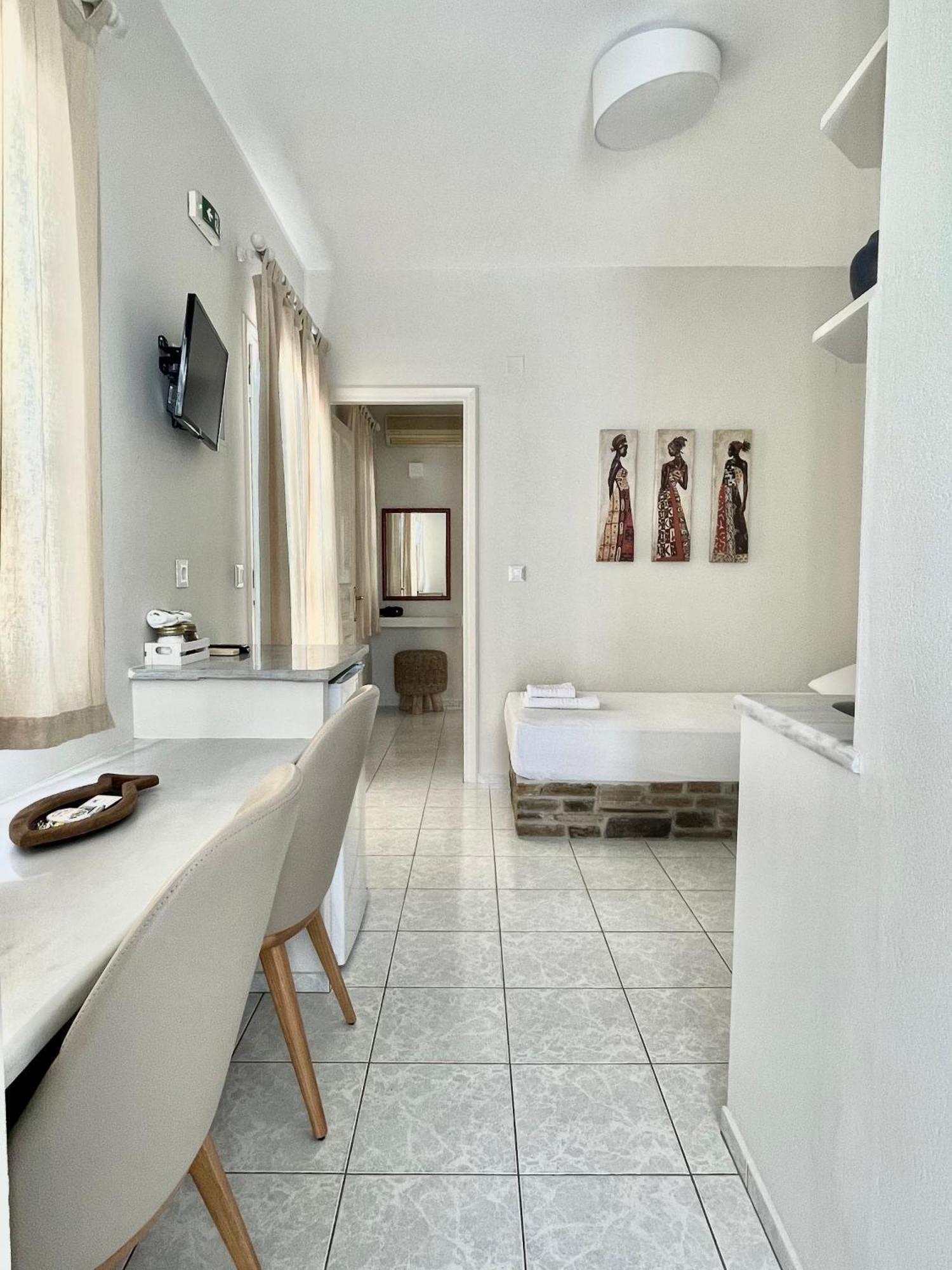 Manto Apartments Тинос Екстериор снимка