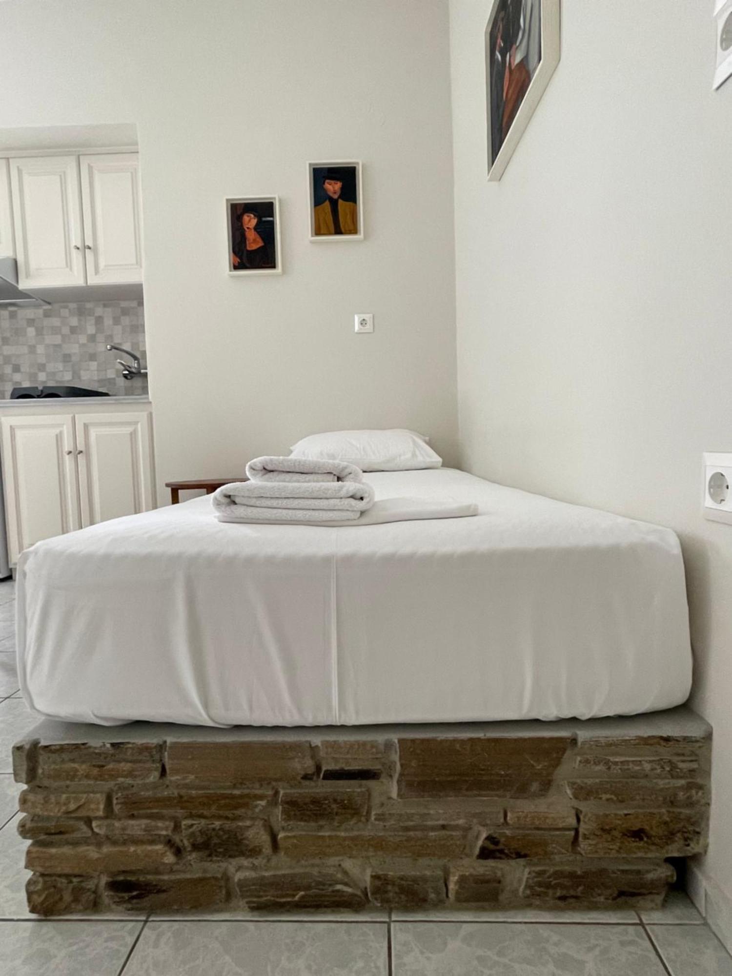 Manto Apartments Тинос Екстериор снимка