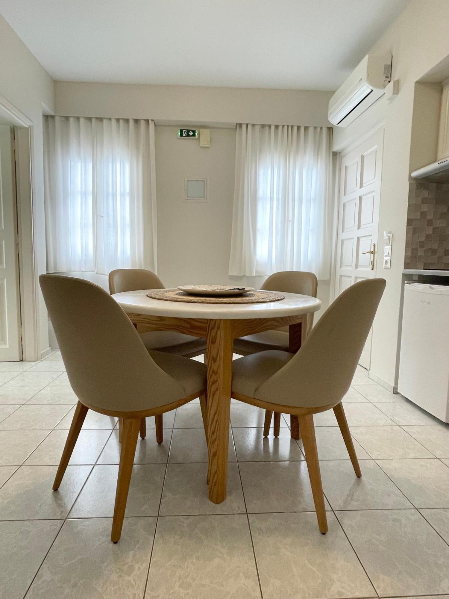 Manto Apartments Тинос Екстериор снимка