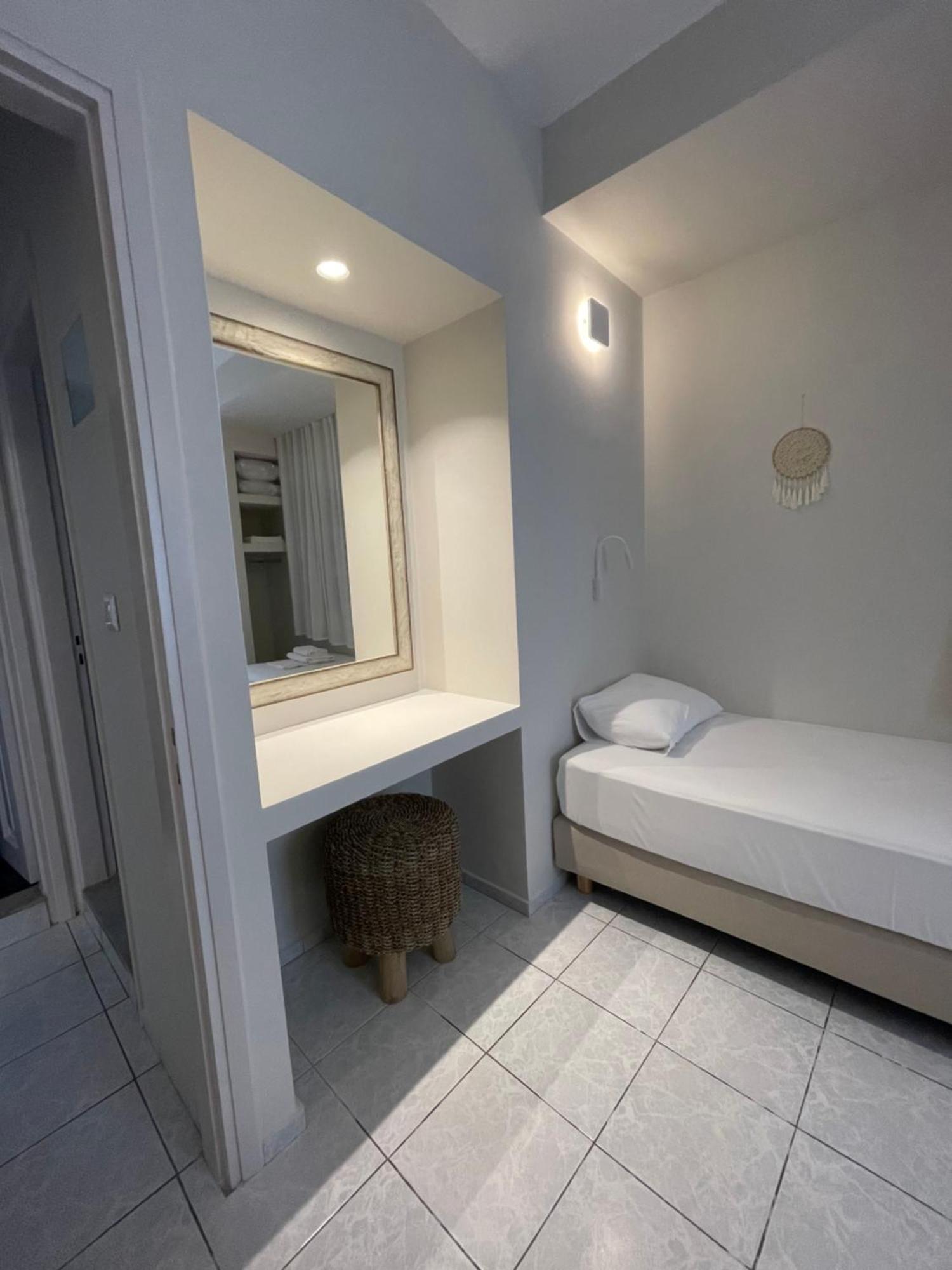 Manto Apartments Тинос Екстериор снимка